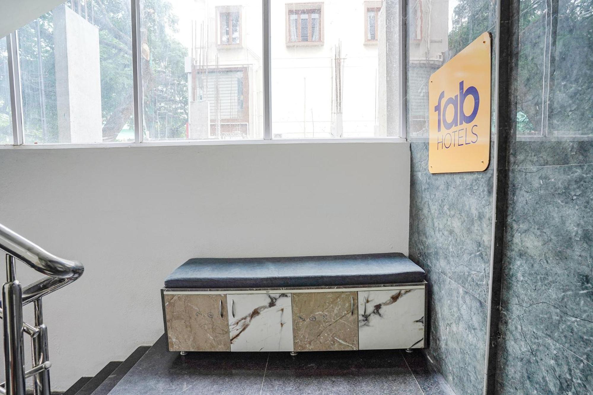 Fabhotel Rlv Green Palace - Nr Kengeri Satellite Town Bangalore Ngoại thất bức ảnh