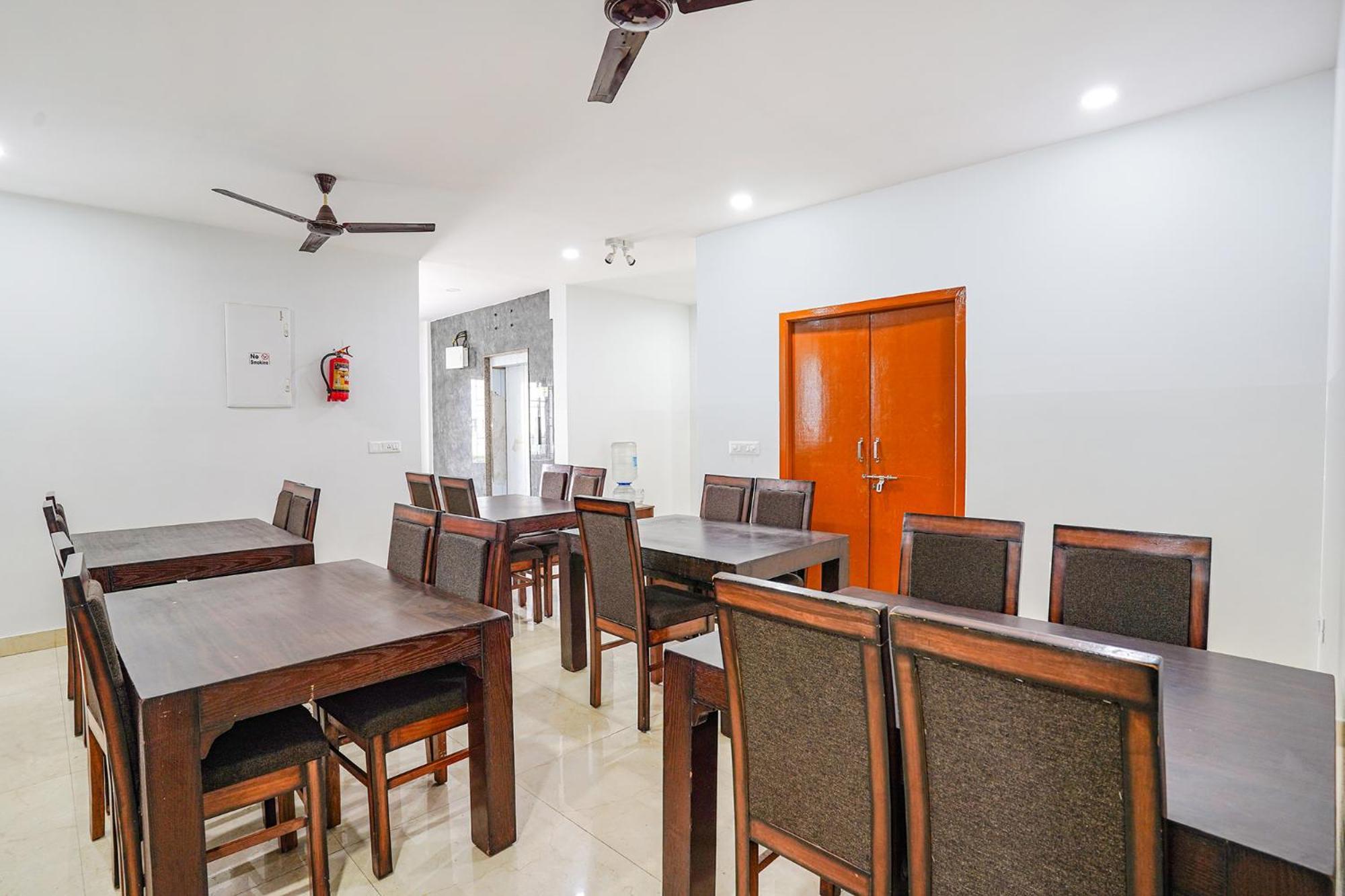 Fabhotel Rlv Green Palace - Nr Kengeri Satellite Town Bangalore Ngoại thất bức ảnh