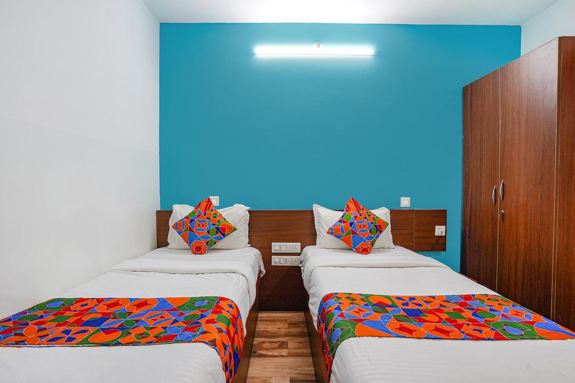 Fabhotel Rlv Green Palace - Nr Kengeri Satellite Town Bangalore Ngoại thất bức ảnh